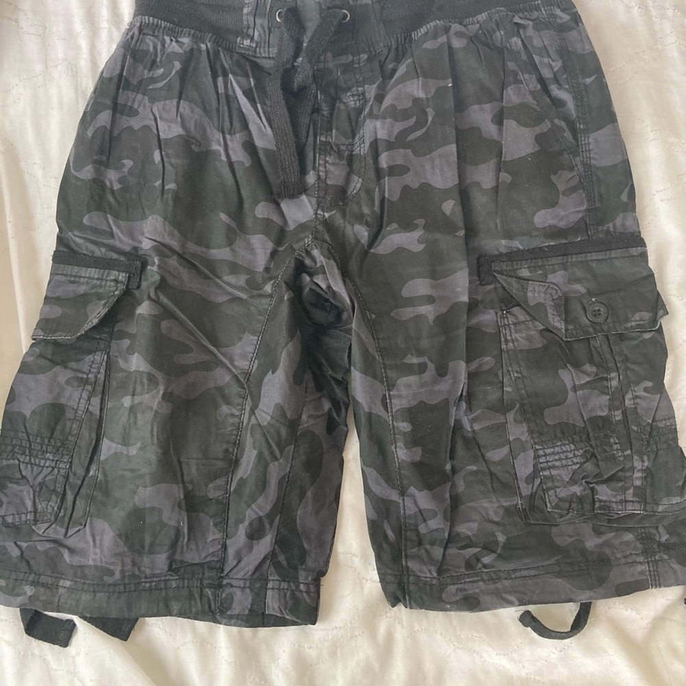 VINTAGE Southpole Shorts Mens Large Camo Military Cargo Y2K Hip Hop Gorpcore
